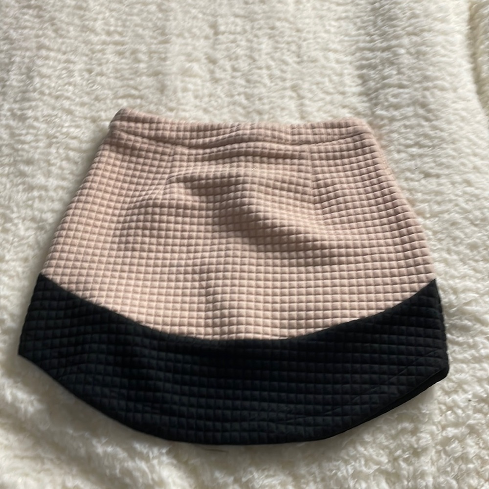 Rumor Boutique Rounded Skirt in Tan/Black - Size Small